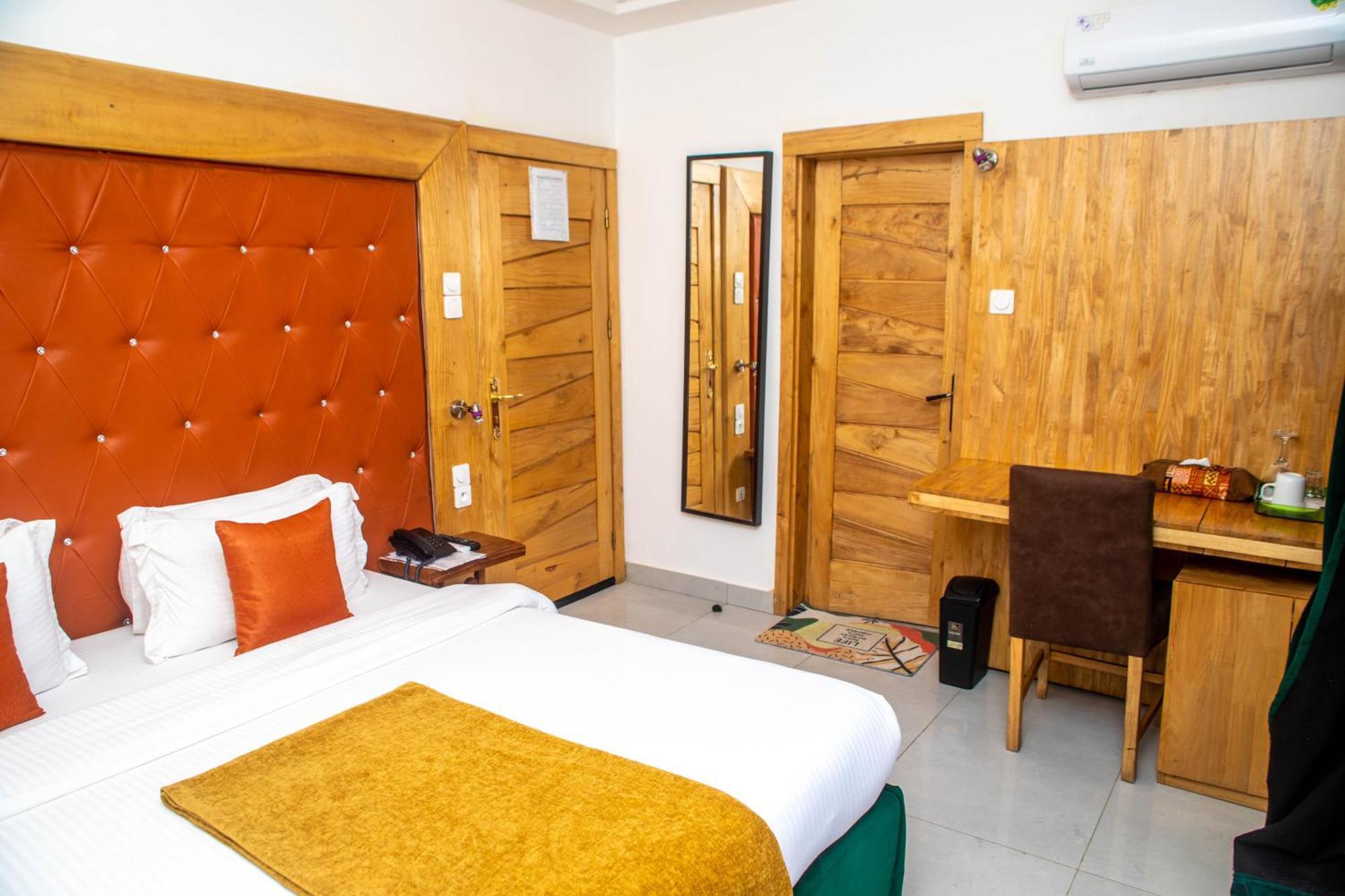 Hotel Les Orchidees Cotonou Eksteriør bilde