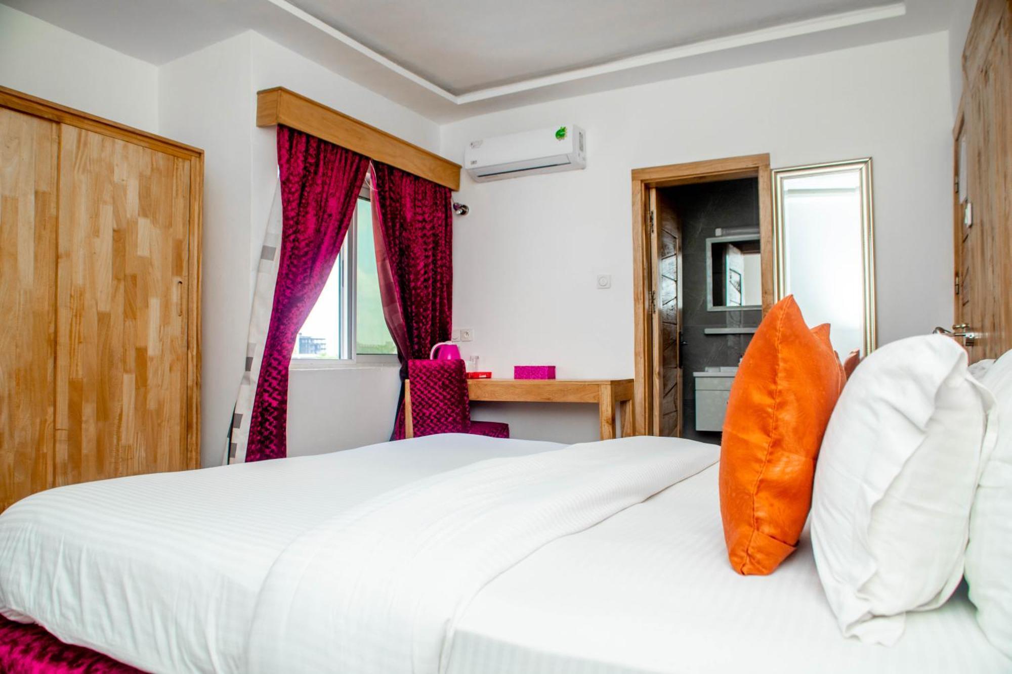 Hotel Les Orchidees Cotonou Rom bilde