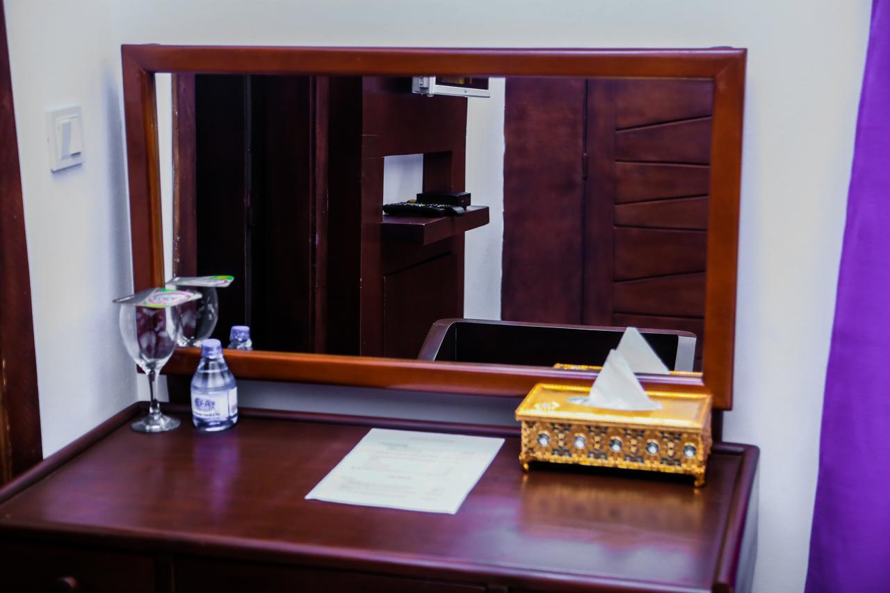 Hotel Les Orchidees Cotonou Eksteriør bilde